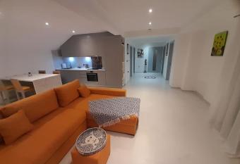 Jan-Air has Balcony rooms