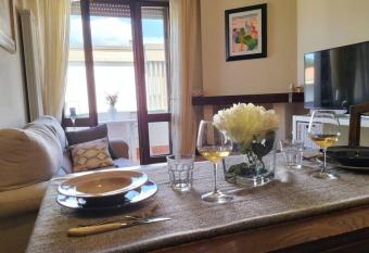 Appartamento Le Rose has Balcony rooms