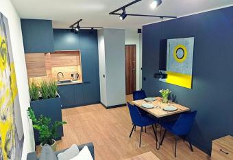 BONITO APARTAMENTO has Balcony rooms