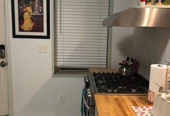 The Westport Vida house is located in Westport has Balcony rooms