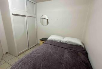 Departamento c  modo en planta baja allows 18 year olds to book a room