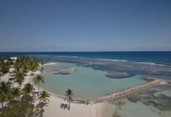 Le Bel Instant - Les pieds dans l eau face au lagon has Balcony rooms