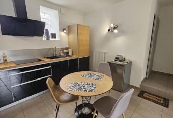 Les Mouettes has Balcony rooms