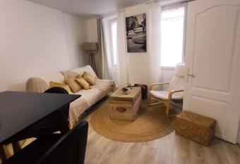 Cosy Appartement 4P proche 12eme/Vincennes allows 18 year olds to book a room