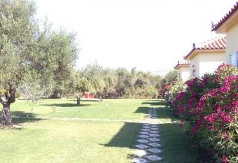 Phyllida Guest House - M2 allows 18 year olds to book a room