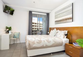 Marina View King Bed Studio Apartment; Pool & Gym has Balcony rooms