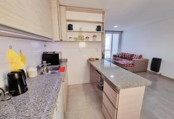 AT Alquiler Temporario has Balcony rooms