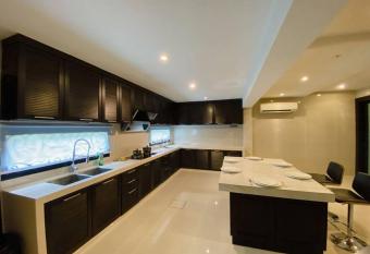 Euro Style Seri Alam Homestay allows 18 year olds to book a room