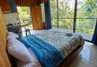 Caba  a Montezion Bijagua has Balcony rooms