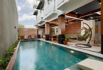 Sarang Comfort allows 18 year olds to book a room