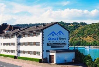 besttime Hotel Boppard allows 18 year olds to book a room