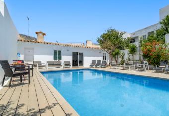 Villa Nacho has Balcony rooms