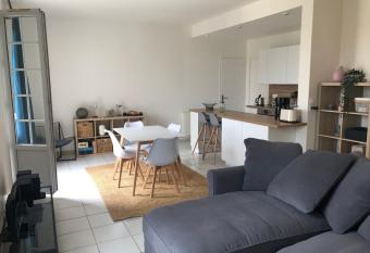 Le tennis garden has Balcony rooms