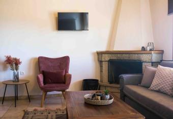 Archonticon Guesthouse in Arachova has Balcony rooms