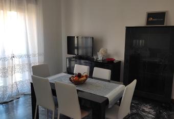 ITALY-HOUSE.COM Cesare Battisti 19, Termoli Molise has Balcony rooms