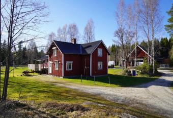 Holiday Home Bengtsfors allows 18 year olds to book a room