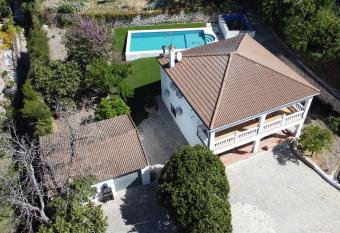 Casa El Molino has Smoking/Balcony rooms