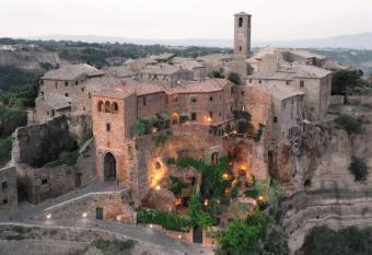 Palazzo storico Colesanti allows 18 year olds to book a room