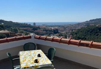 T V B - Vacanze Imperia has Balcony rooms