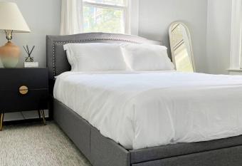 The Santiago at Yale New Haven with Parking has Balcony rooms