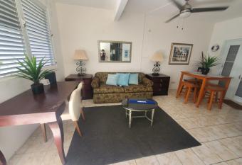 Luquillo Unit 1, Luxurious 3BR Beach House has Balcony rooms