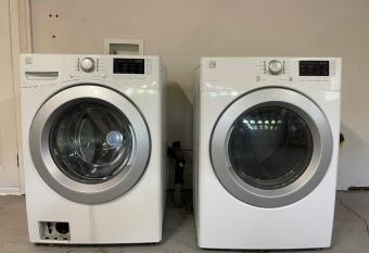 (null) has Balcony rooms