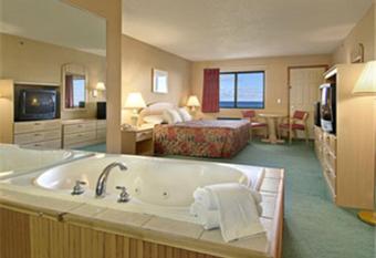 hotels in gaylord mi with jacuzzi