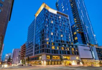 hilton hotels in lynnwood washington