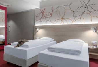 trucker hotels