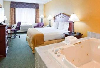 hotels in shakopee mn with jacuzzi in room